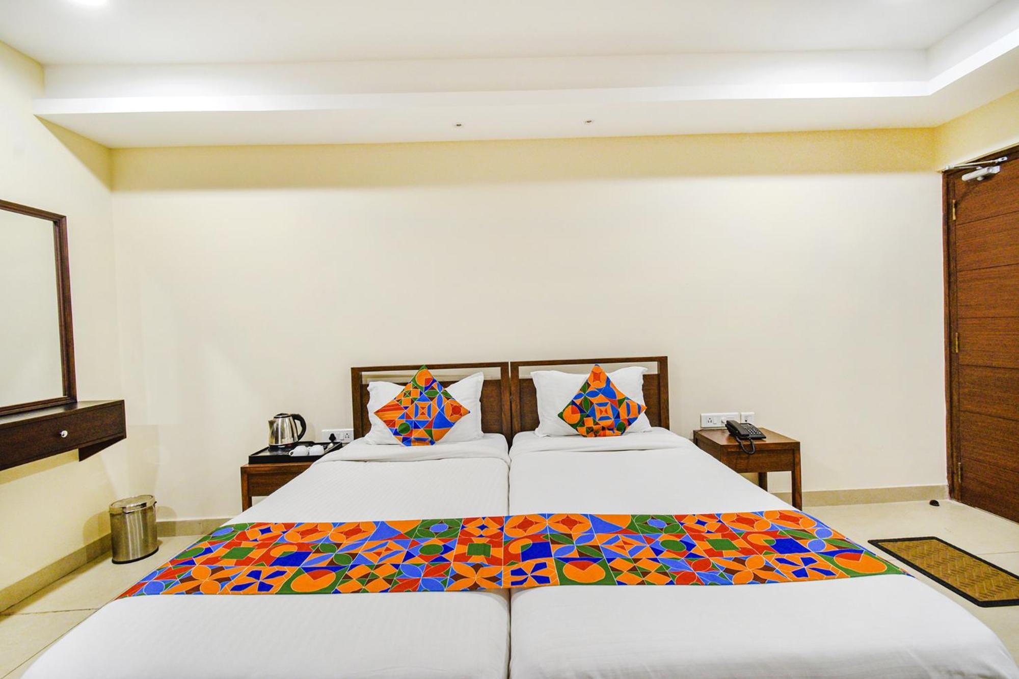 Fabhotel Prime Am Suites - Nr Yashoda Hospitals - Secunderabad Hyderabad Esterno foto