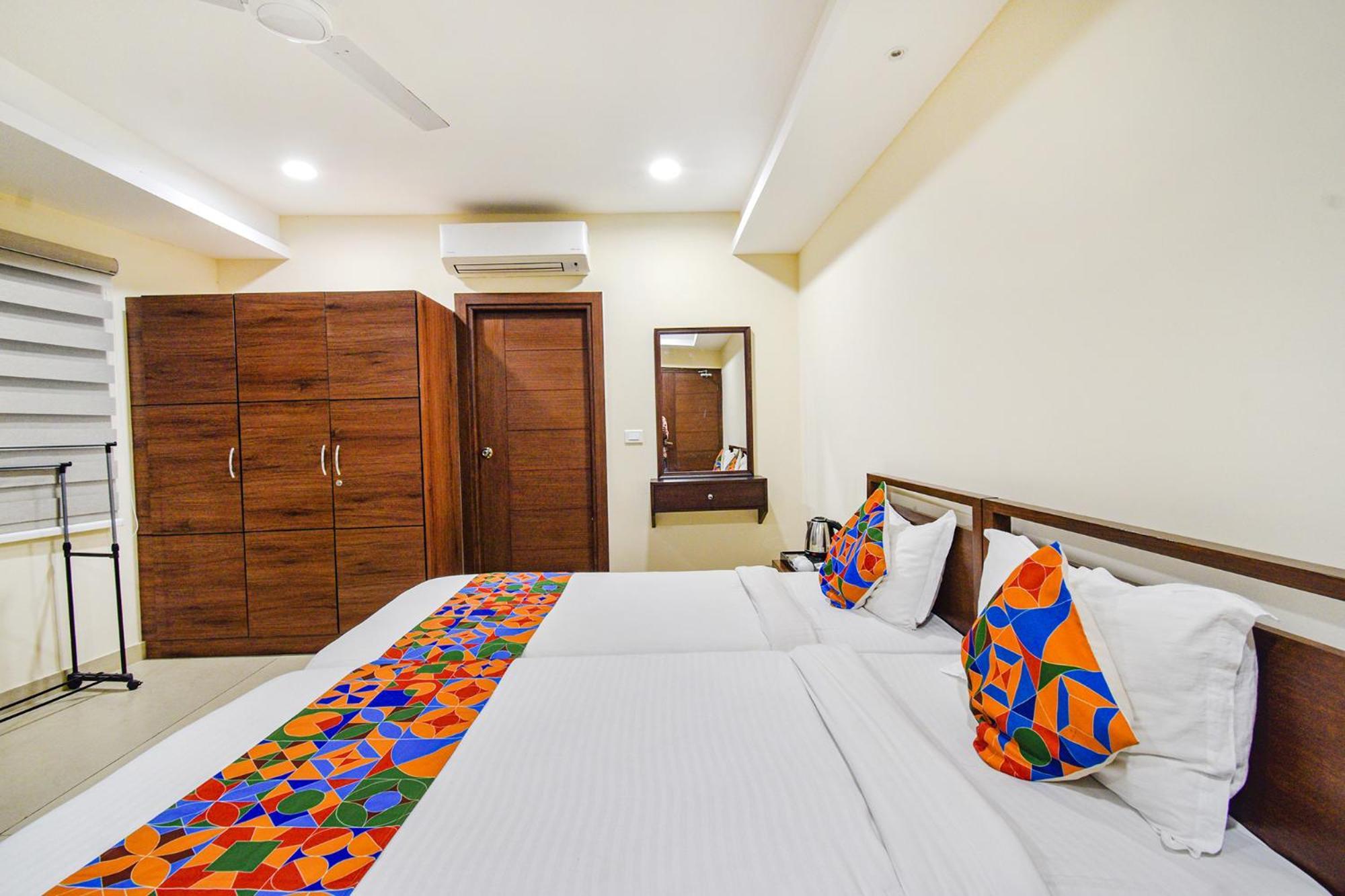 Fabhotel Prime Am Suites - Nr Yashoda Hospitals - Secunderabad Hyderabad Esterno foto
